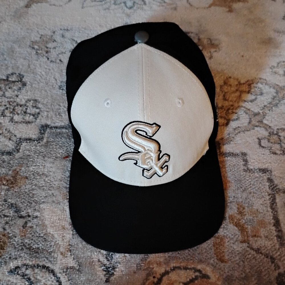 Chicago white Sox Leather button hat Cooperstown collection